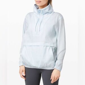 Lululemon Pack Light Pullover Women 6 Seersucker Textured 1/2 Zip Backpack White